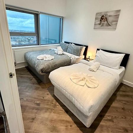 Alarabi Apartments-Two Bedrooms Apartment Croydon Zewnętrze zdjęcie