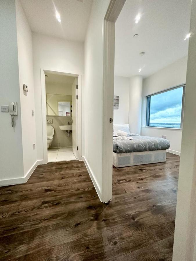 Alarabi Apartments-Two Bedrooms Apartment Croydon Zewnętrze zdjęcie
