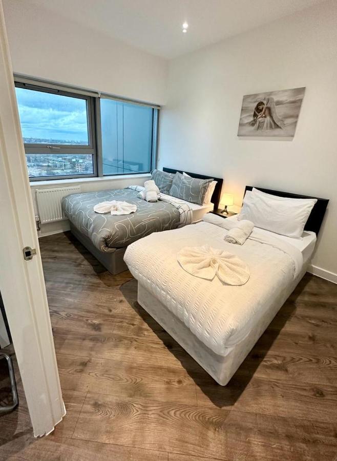 Alarabi Apartments-Two Bedrooms Apartment Croydon Zewnętrze zdjęcie